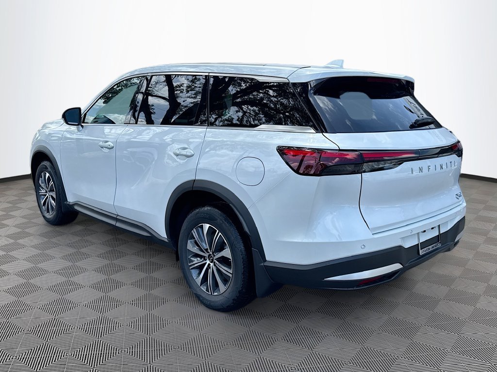 Used 2027 INFINITI QX60 Pure w/ Cargo Package FWD image 8