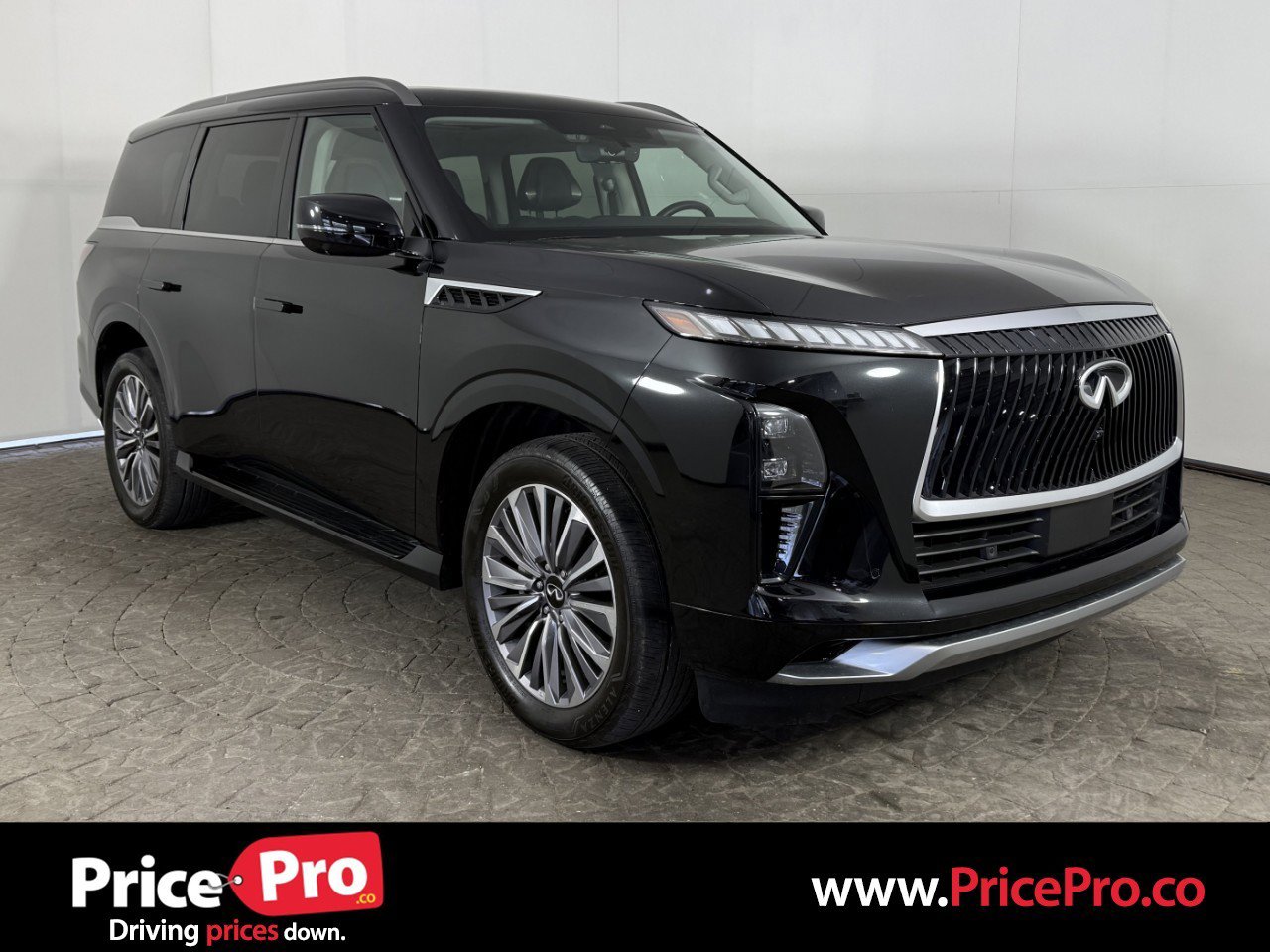 Used 2025 INFINITI QX80 Sensory AWD/4WD image 1