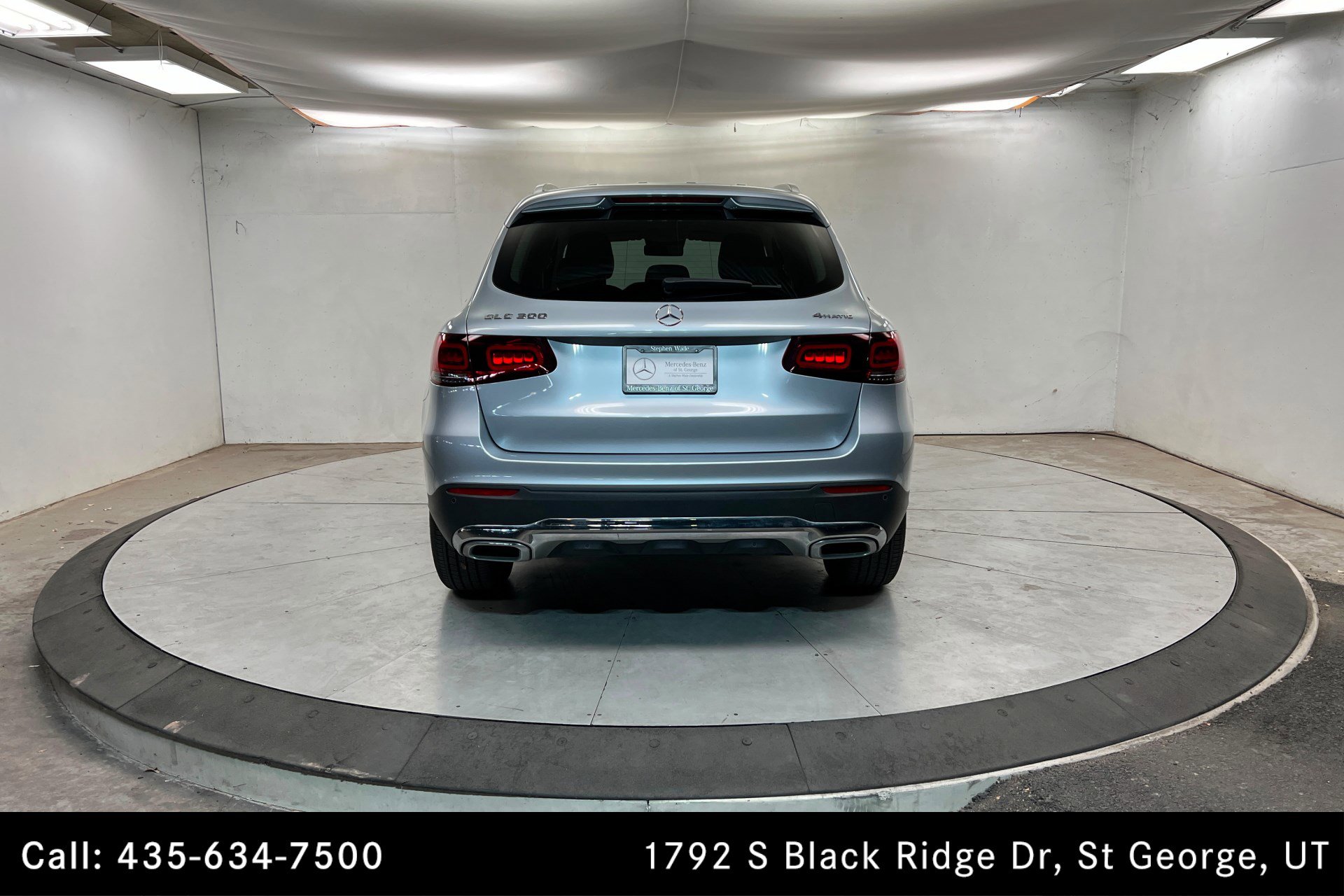 Certified 2022 Mercedes-Benz GLC 300 4MATIC w/ Premium Package Lite image 4