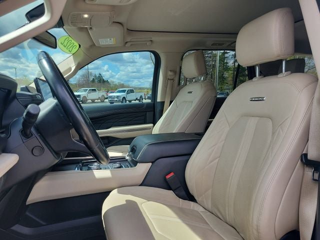 Used 2022 Ford Expedition Platinum AWD/4WD image 5