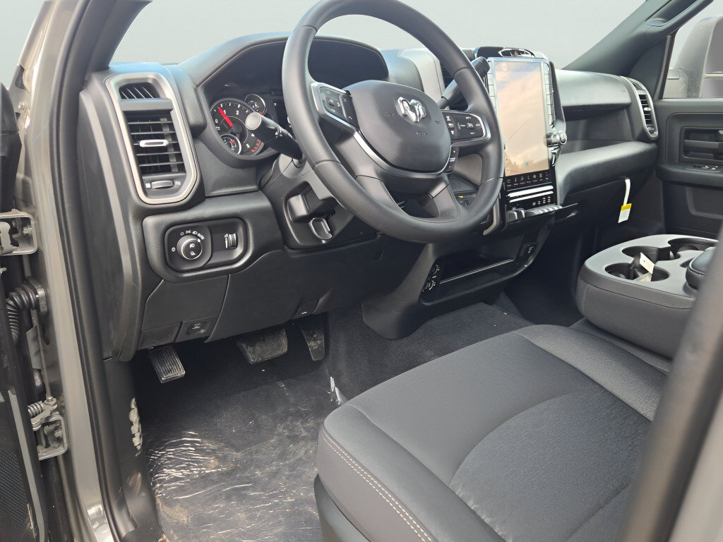 New 2026 RAM 3500 Tradesman AWD/4WD image 25