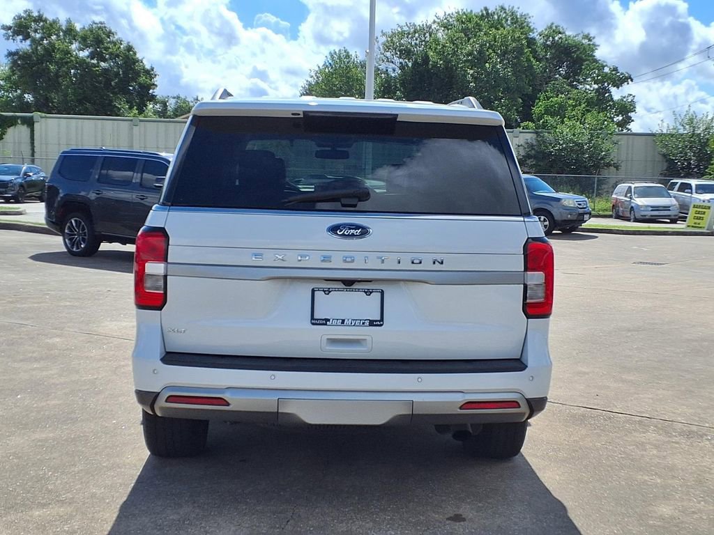 Used 2022 Ford Expedition XLT RWD image 8