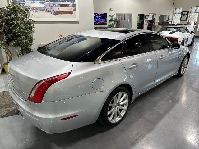 Used 2011 Jaguar XJ RWD image 25