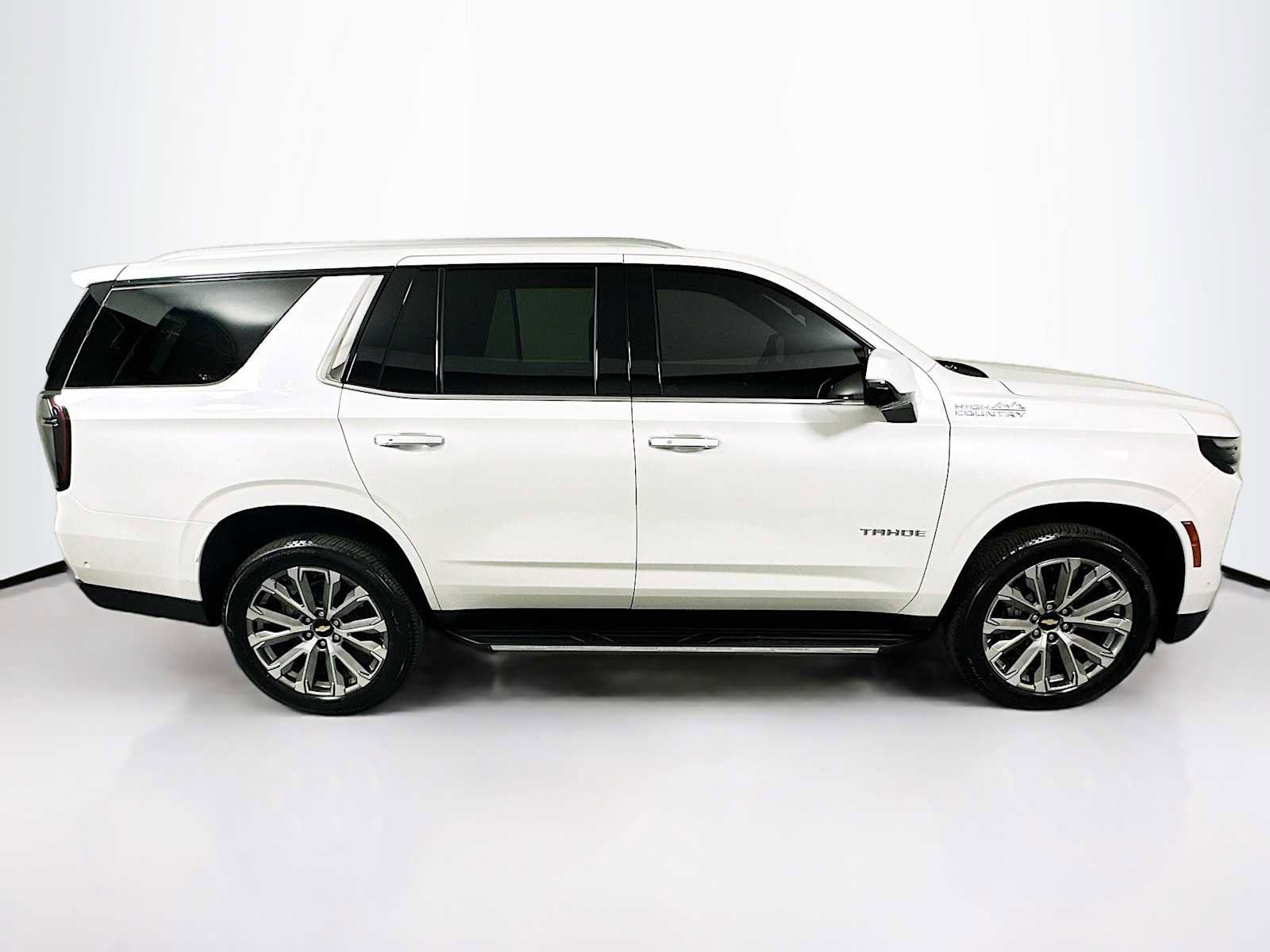 Used 2025 Chevrolet Tahoe High Country w/ Sun And Tow Package image 8