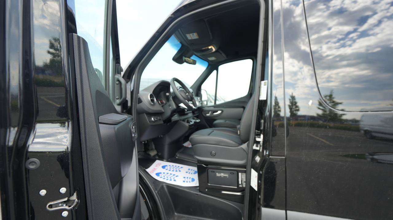 New 2026 Mercedes-Benz Sprinter 2500 image 21