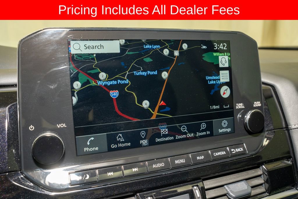 Used 2024 Nissan Pathfinder SL w/ SL Premium Package FWD image 16
