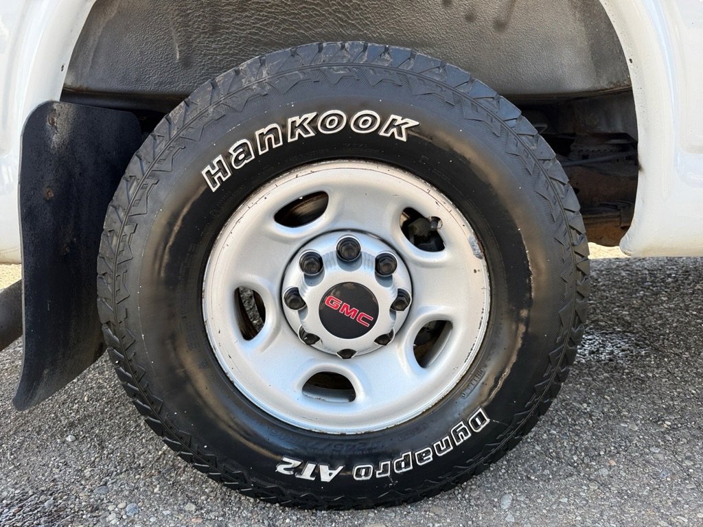 Used 2018 GMC Savana 2500 w/ Driver Convenience Package image 28