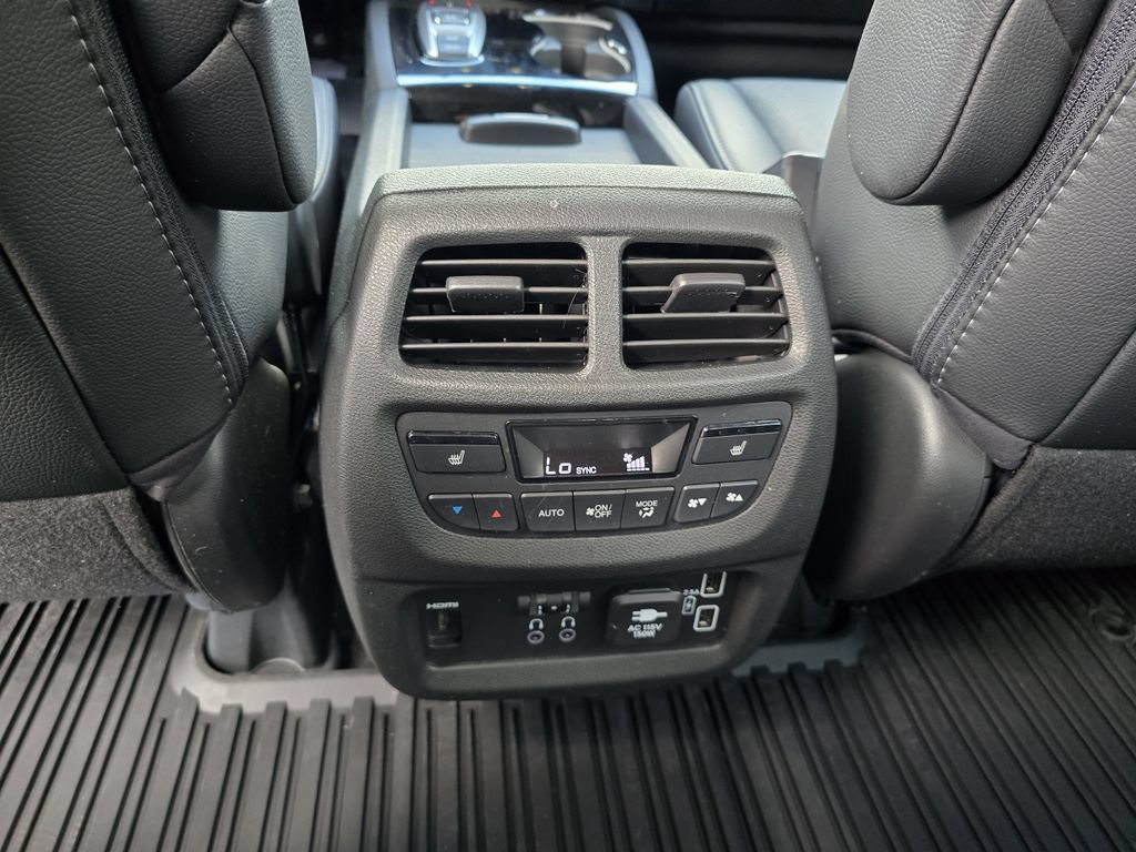 Used 2021 Honda Pilot Elite image 24