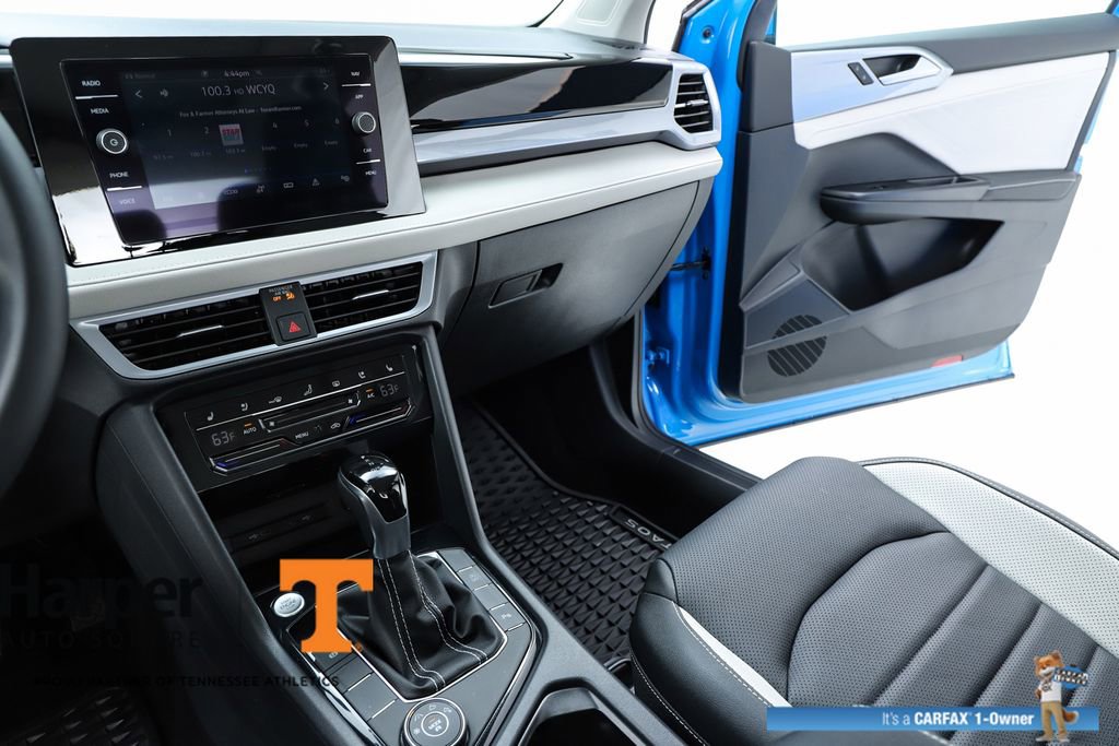 Used 2025 Volkswagen Taos SEL image 23