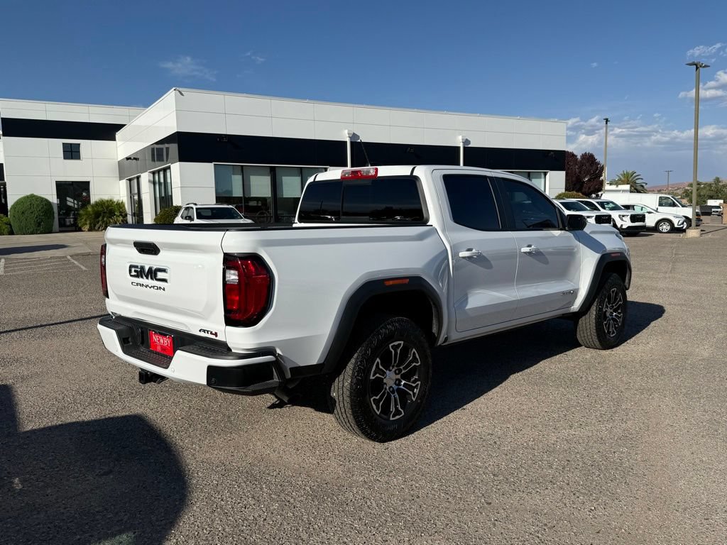 Used 2025 GMC Canyon AT4 w/ Technology Plus Package AWD/4WD image 5