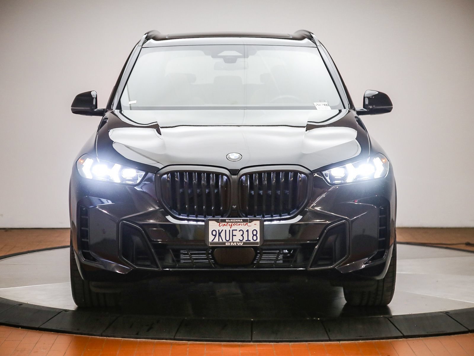 Used 2024 BMW X5 xDrive40i w/ M Sport Package AWD/4WD image 7