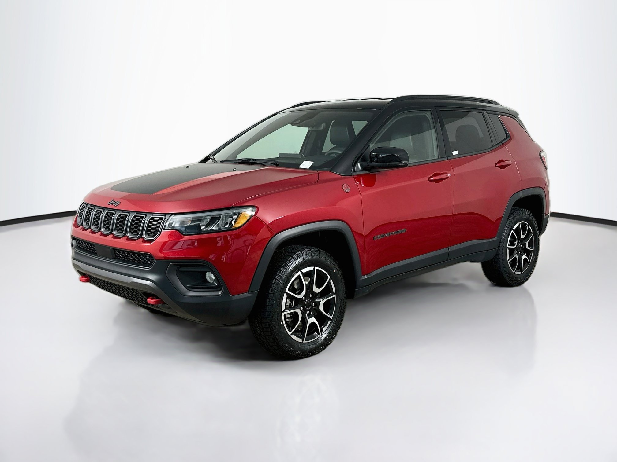 Used 2025 Jeep Compass Trailhawk AWD/4WD image 3