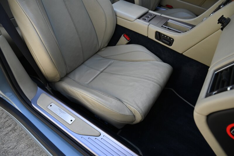 Used 2007 Aston Martin DB9 Volante RWD image 27