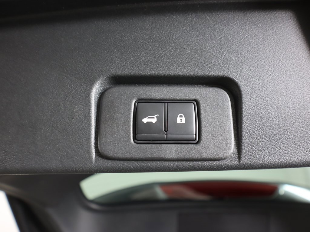 Used 2023 Nissan Rogue SL w/ SL Premium Package image 22