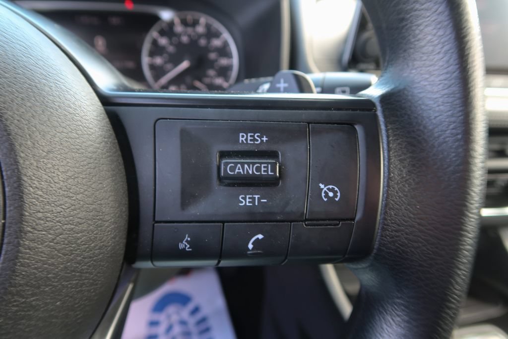 Used 2024 Nissan Rogue S FWD image 19