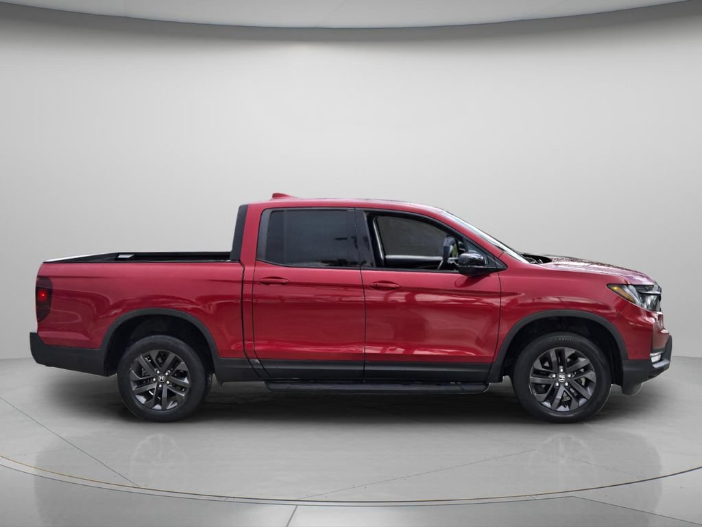 Certified 2024 Honda Ridgeline Sport image 3