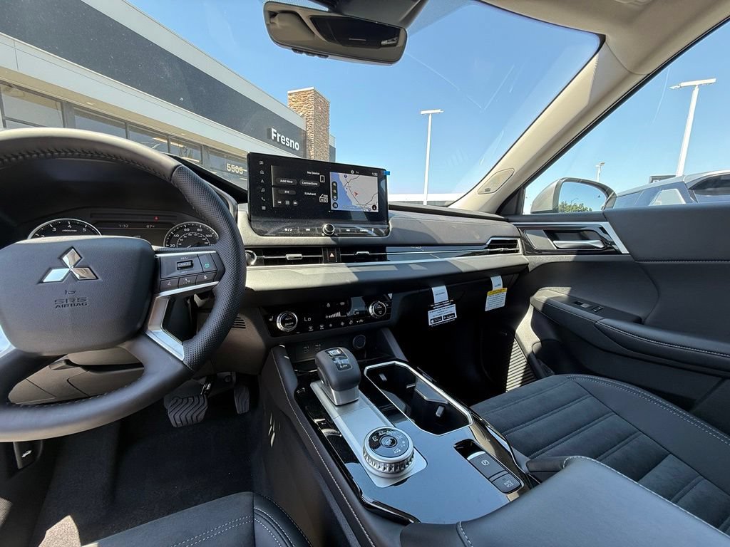New 2026 Mitsubishi Outlander SE AWD/4WD image 24