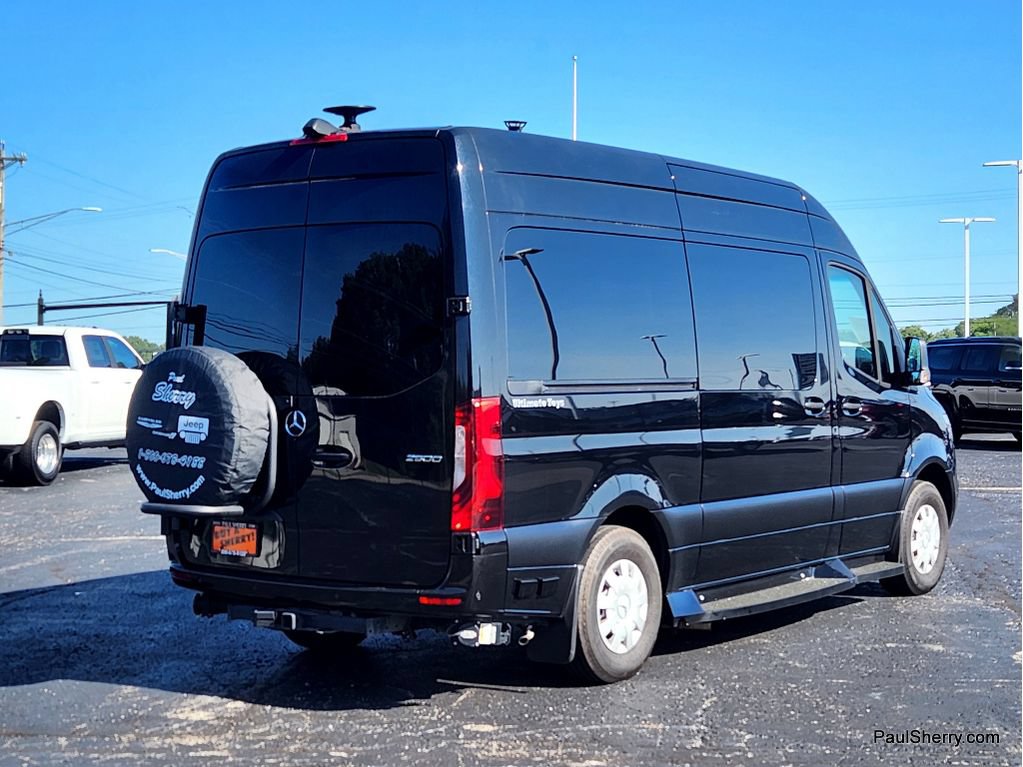 Used 2020 Mercedes-Benz Sprinter 2500 image 16