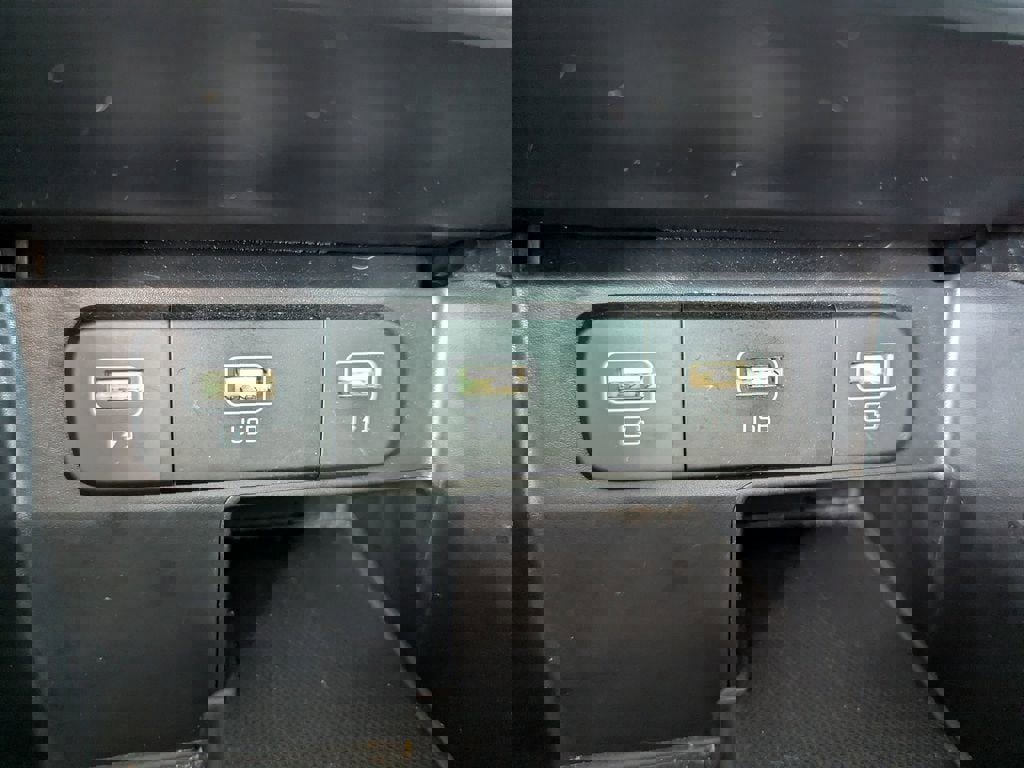 Certified 2022 Kia Sorento S image 21