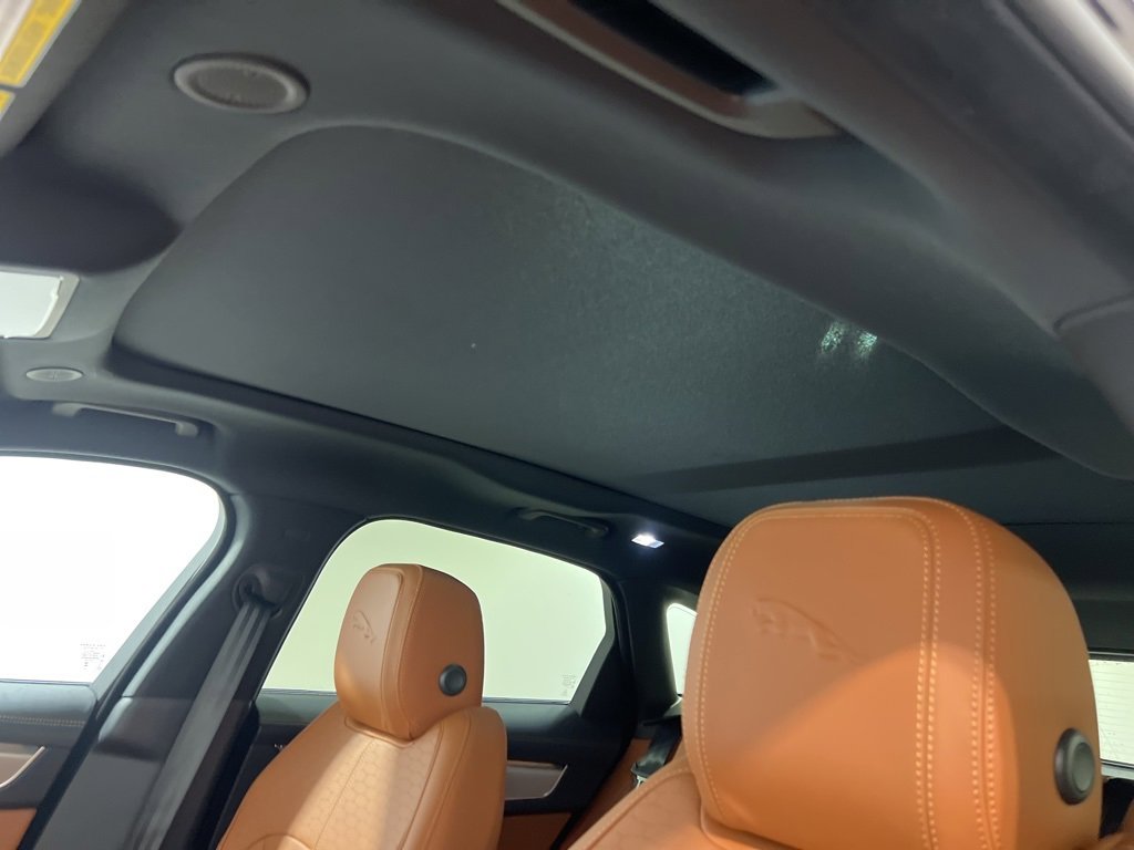 New 2026 Jaguar F-PACE R-Dynamic S image 19