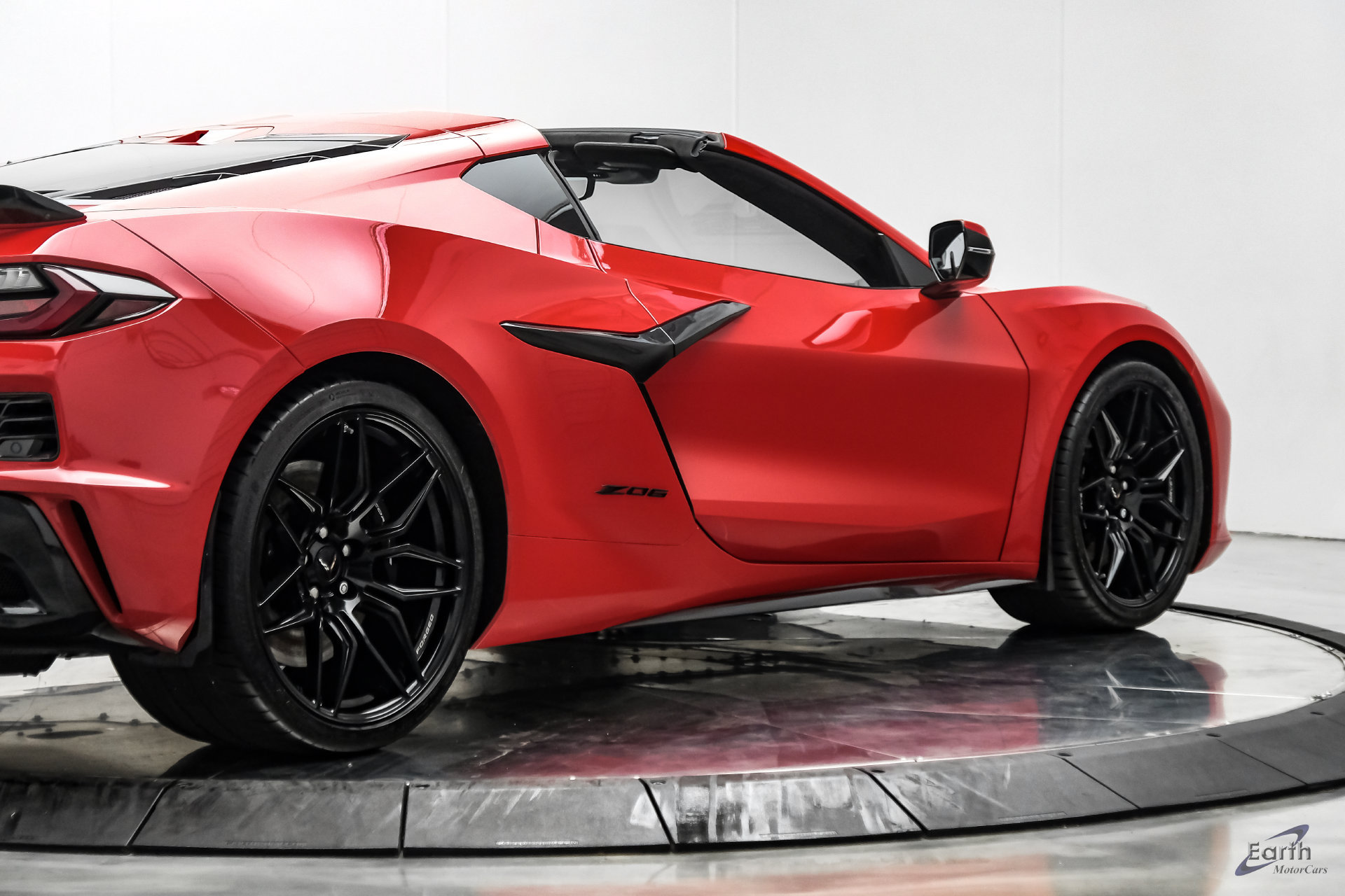 Used 2024 Chevrolet Corvette Z06 RWD image 26