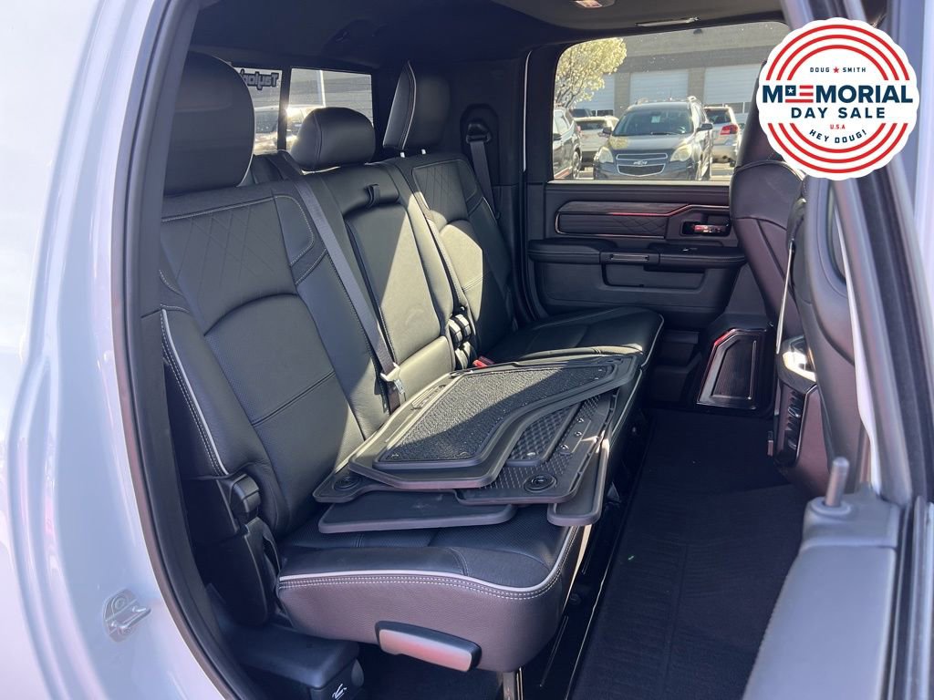 Used 2025 RAM 3500 Limited AWD/4WD image 20