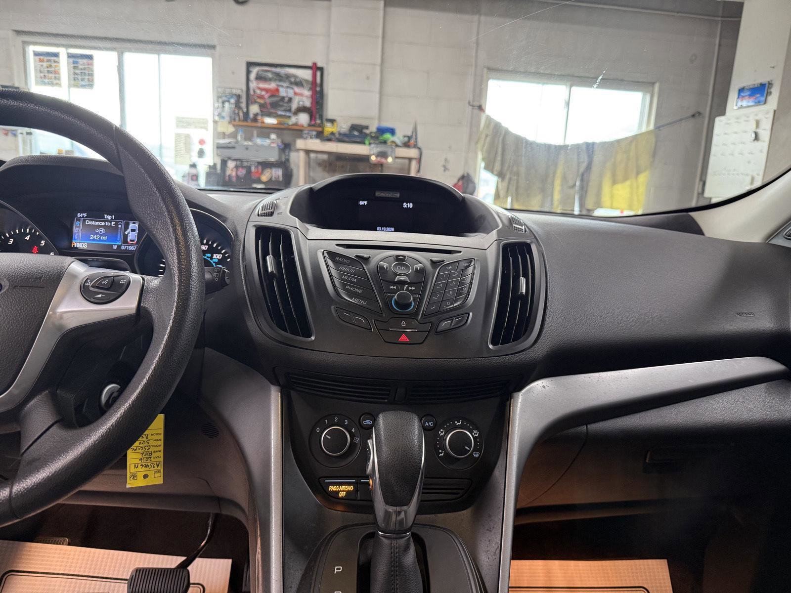 Used 2016 Ford Escape SE image 17