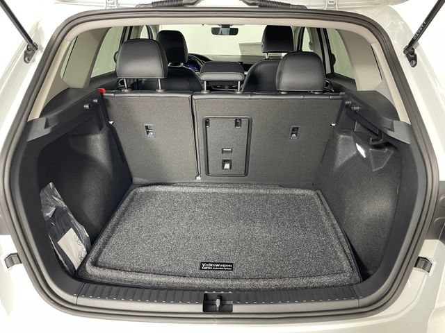 New 2026 Volkswagen Taos SEL AWD/4WD image 16