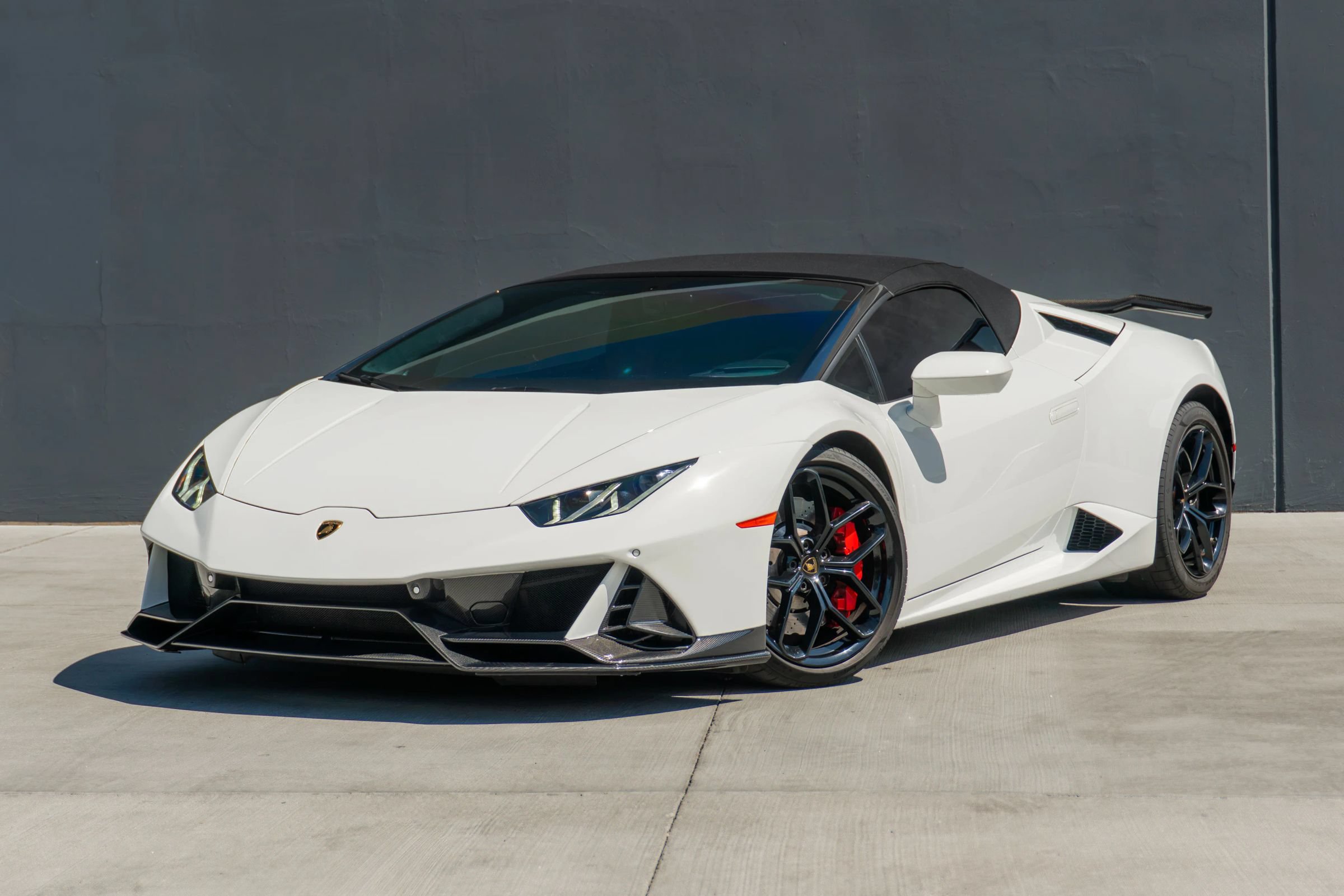 Used 2019 Lamborghini Huracan LP 580-2 RWD image 3