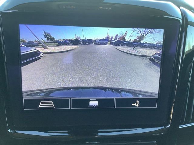 Used 2021 Chevrolet Traverse LT image 11