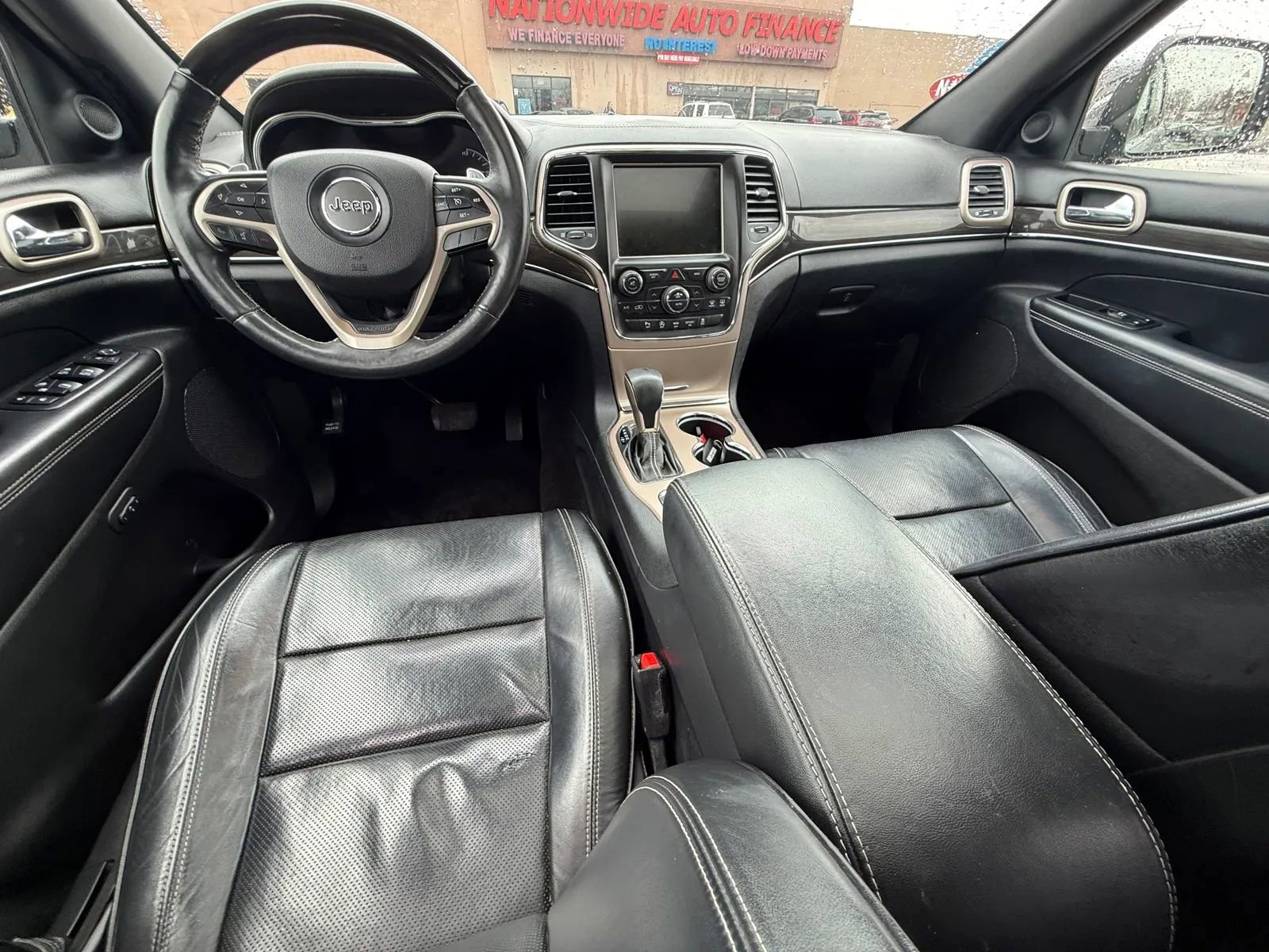 Used 2017 Jeep Grand Cherokee Overland image 13