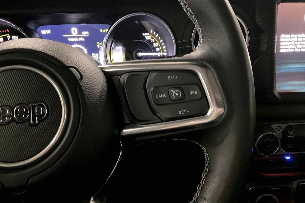 Used 2023 Jeep Wrangler Unlimited Sahara w/ Cold Weather Group image 18