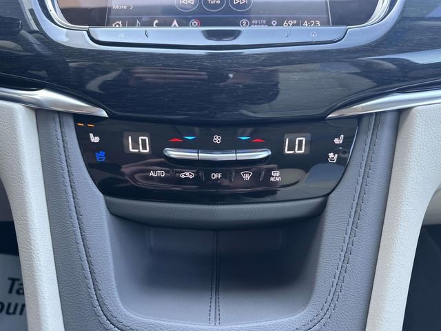 Certified 2023 Cadillac XT6 Premium Luxury image 50
