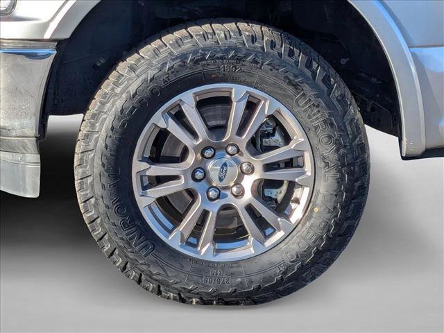 Used 2020 Ford F150 Lariat w/ Trailer Tow Package image 22