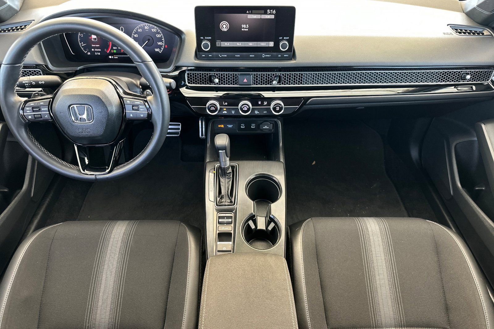 Used 2025 Honda Civic Sport image 13