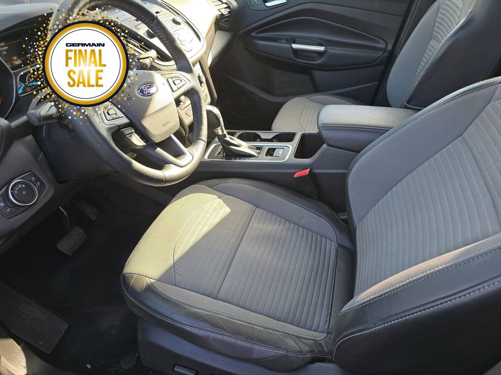 Used 2017 Ford Escape SE w/ SE Sport Appearance Package image 15