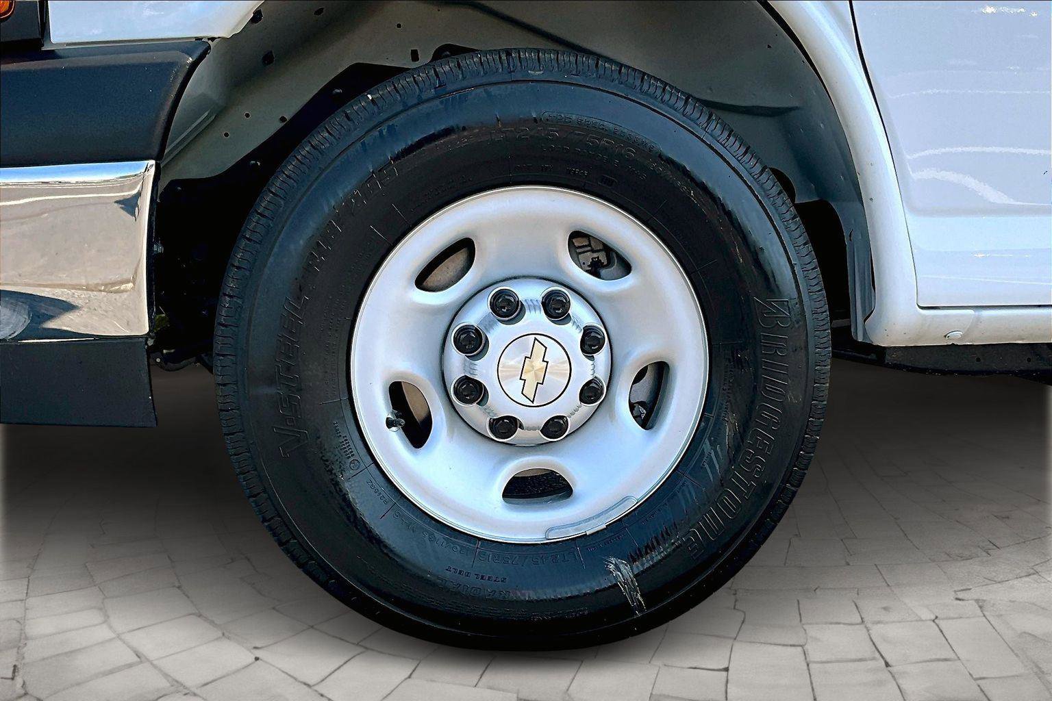 New 2025 Chevrolet Express 3500 w/ Power Convenience Package image 10