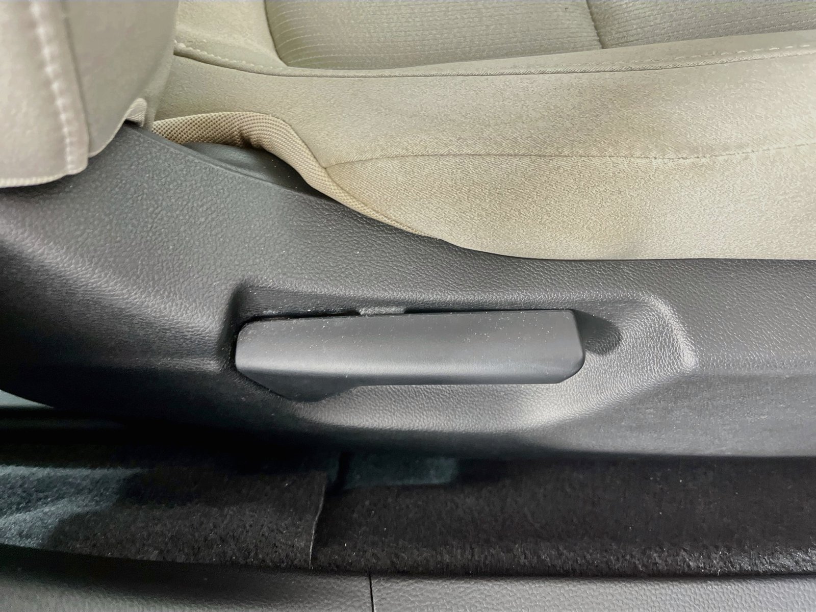 Used 2019 Honda Accord LX image 32