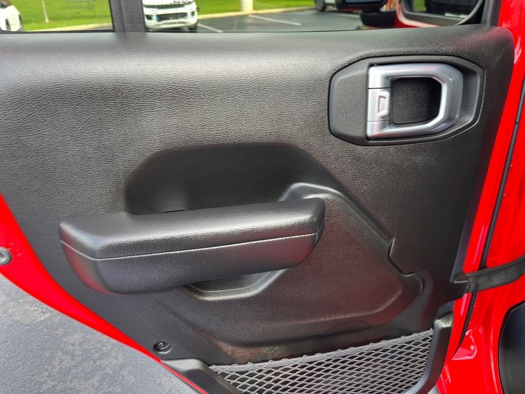 Used 2024 Jeep Gladiator Sport image 15