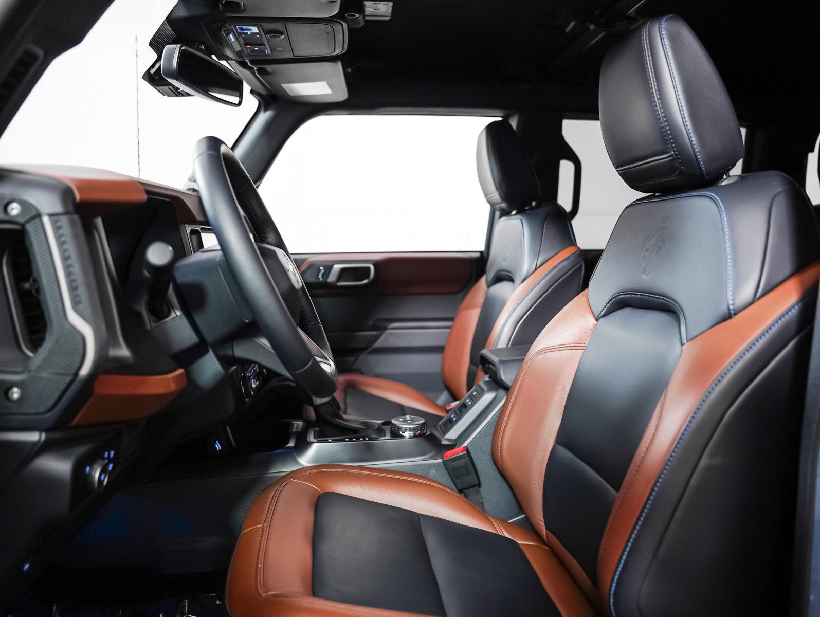 Used 2024 Ford Bronco Outer Banks image 7