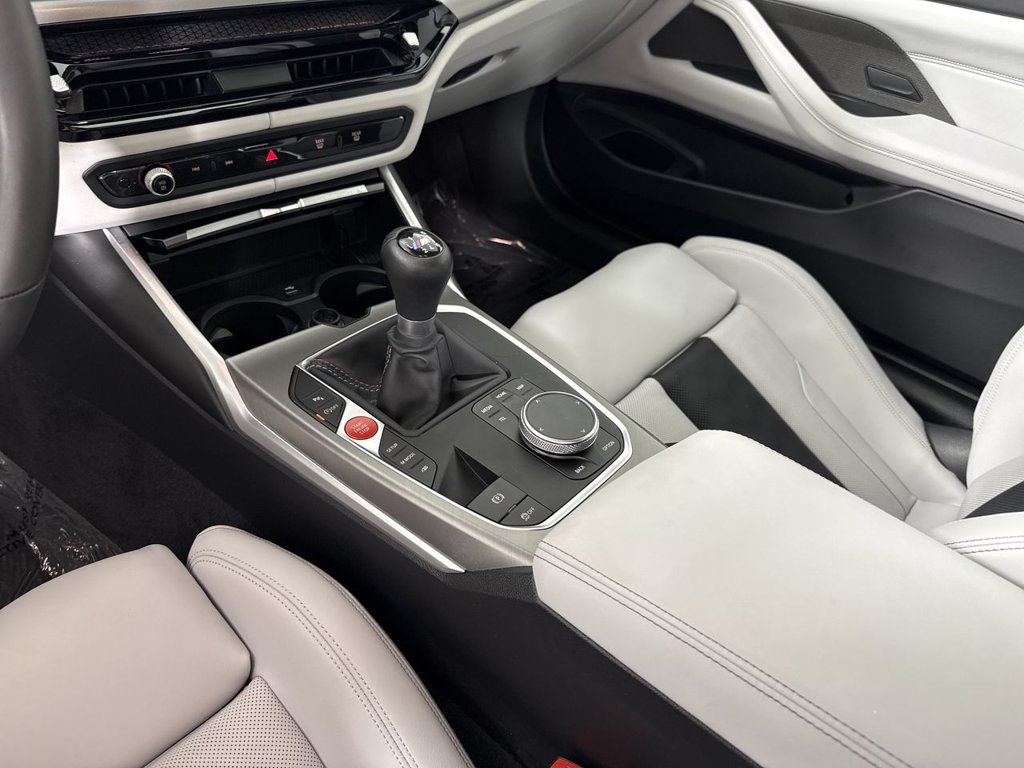 Used 2027 BMW M4 Coupe w/ Executive Package RWD image 30