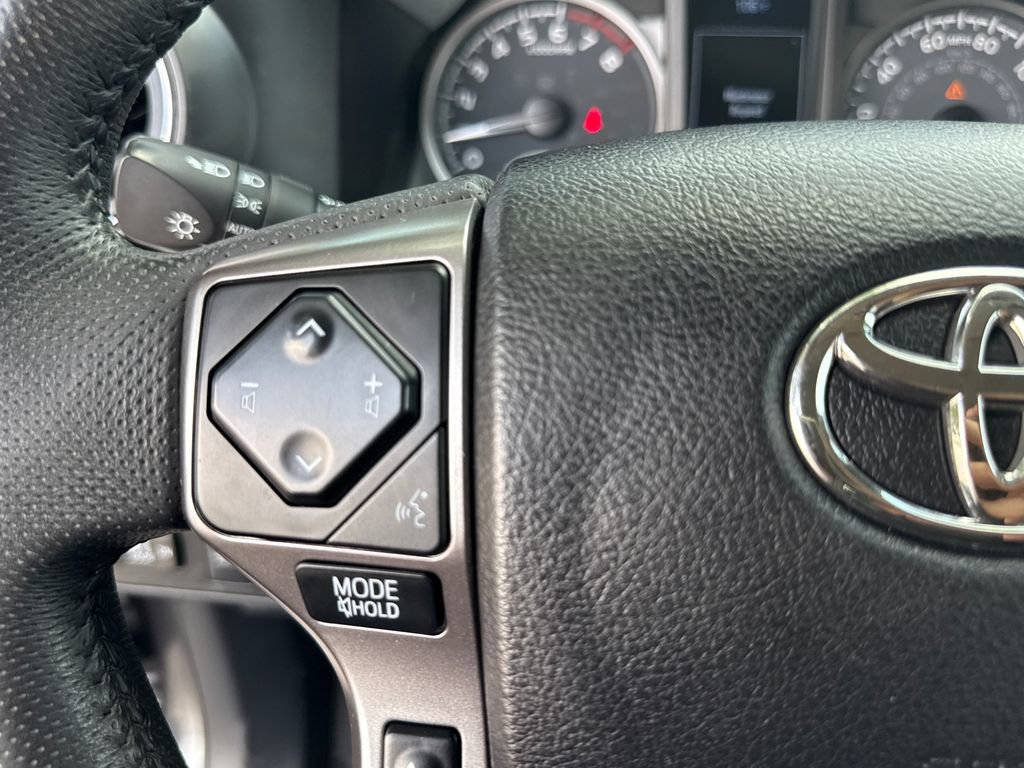 Used 2022 Toyota Tacoma SR5 w/ Technology Package RWD image 15