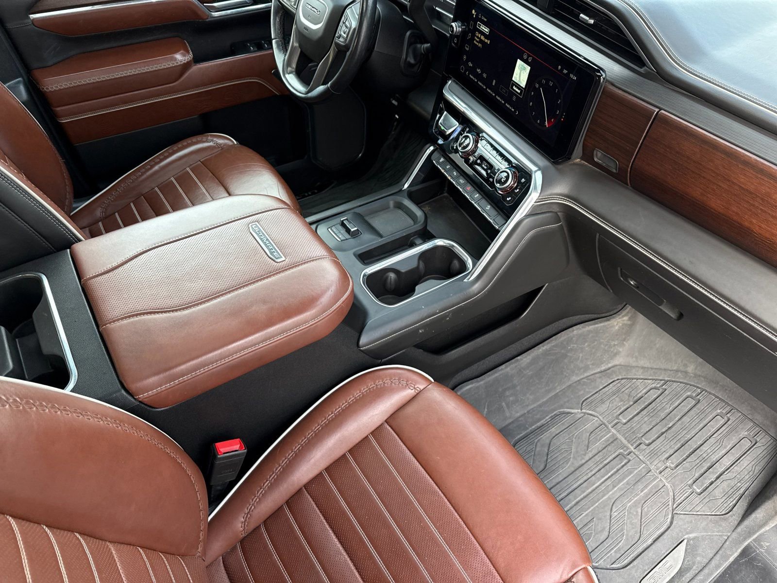 Used 2024 GMC Sierra 3500 Denali Ultimate image 16