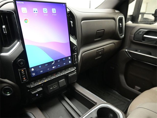 Used 2020 Chevrolet Silverado 2500 LTZ w/ Technology Package image 34