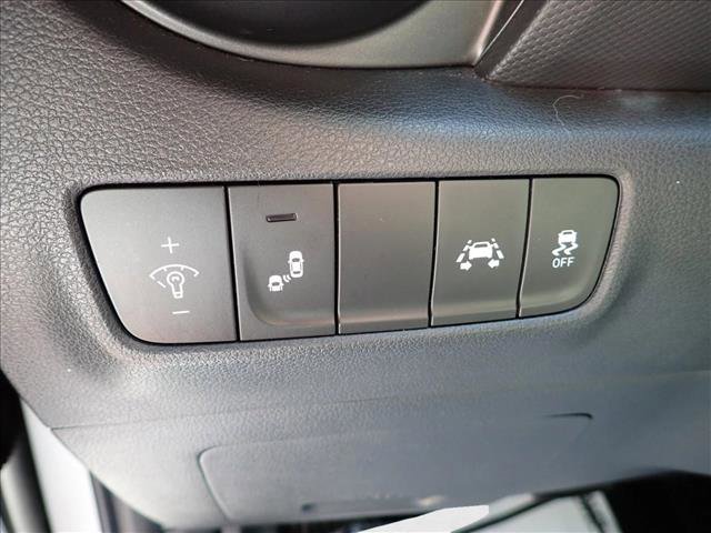 Used 2020 Hyundai Kona Limited AWD/4WD image 15