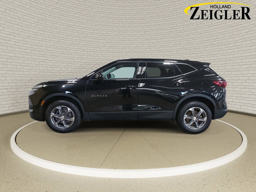 Used 2023 Chevrolet Blazer LT w/ Driver Confidence Package AWD/4WD image 8