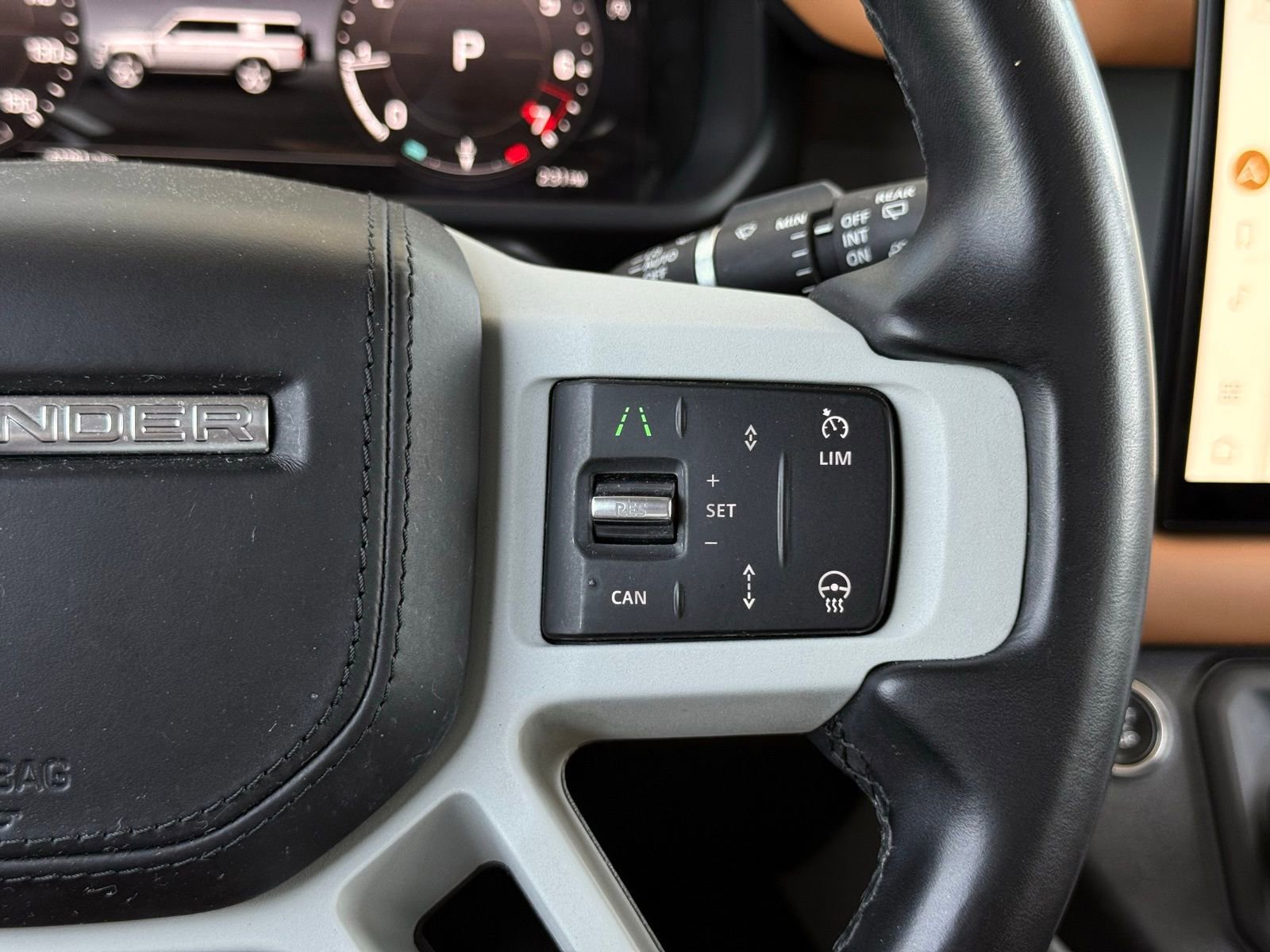 Used 2023 Land Rover Defender 130 First Edition AWD/4WD image 41