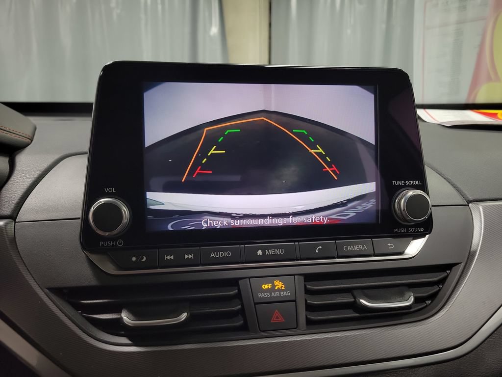 Used 2024 Nissan Altima 2.5 SR AWD/4WD image 16