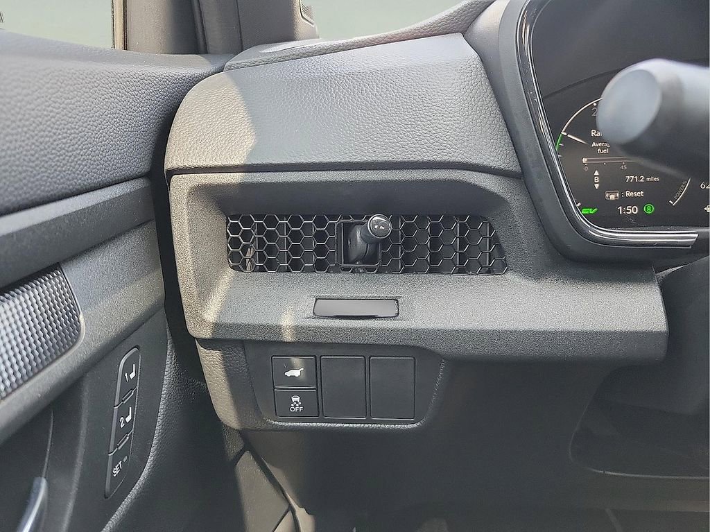 Used 2025 Honda CR-V Sport-L image 14
