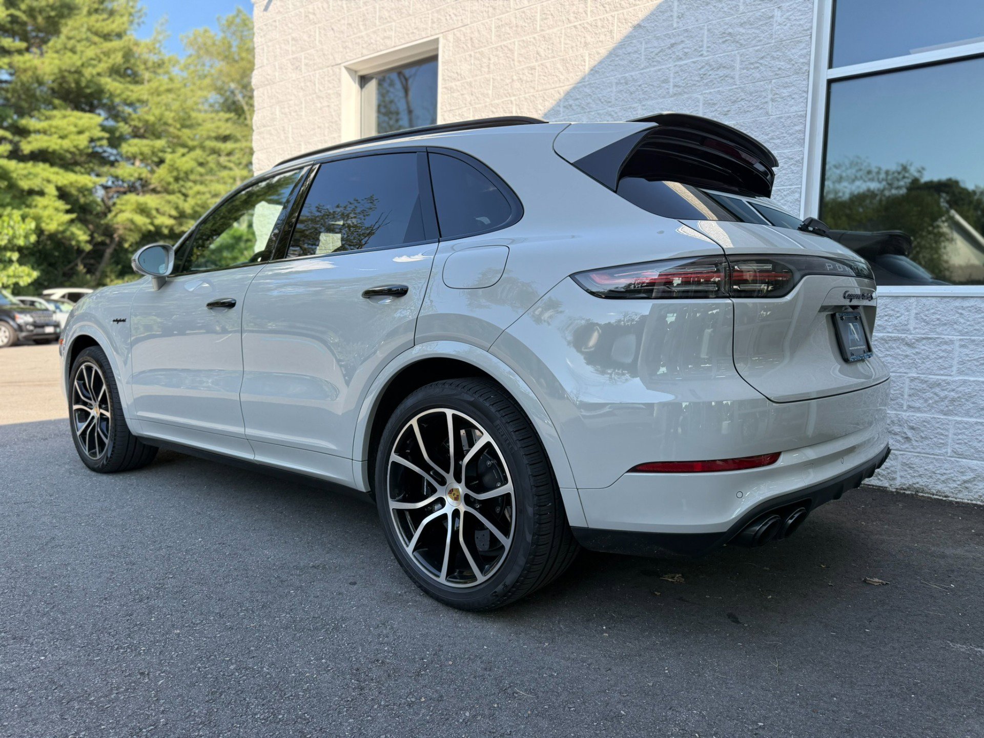 Used 2021 Porsche Cayenne Turbo S image 6